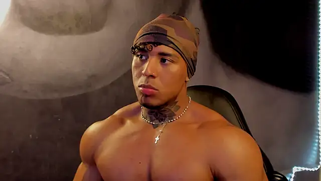 Snapshot of bradley_smith chatting on March 16, 4:01 pm bradley smith online show from March 16, 4:01 pm