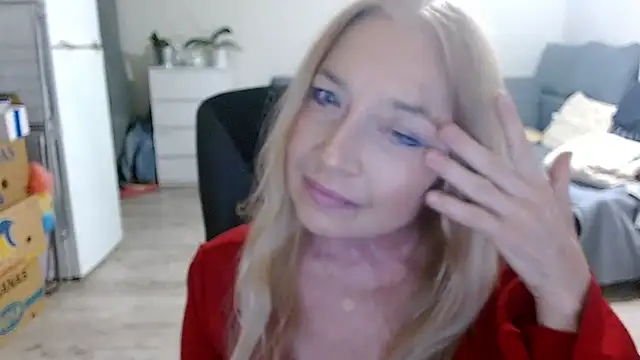 sofia xkiss online show from January 3, 7:49 am