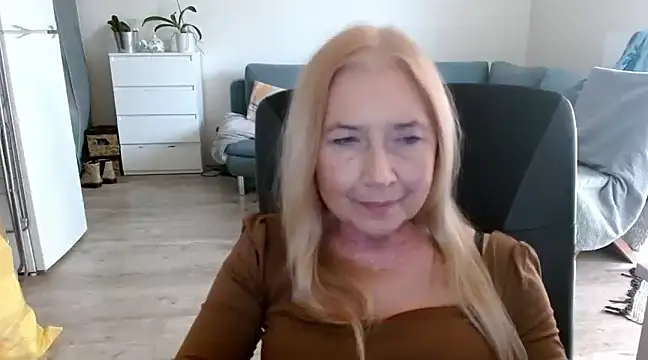 sofia xkiss online show from January 14, 10:59 am