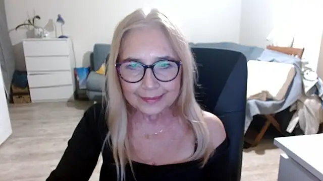 sofia xkiss online show from February 9, 6:26 pm