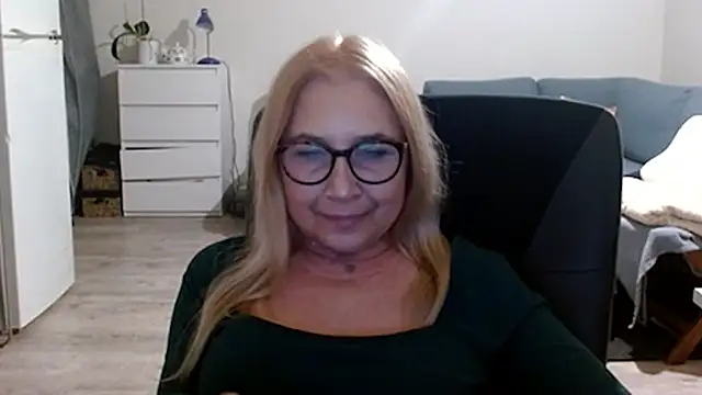 sofia xkiss online show from February 21, 6:04 pm