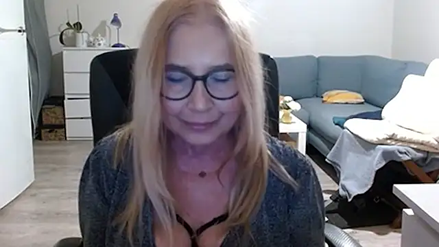 sofia xkiss online show from February 22, 5:46 pm