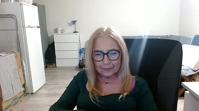 sofia xkiss online show from March 6, 5:43 pm