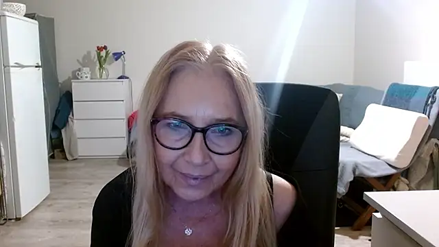 sofia xkiss online show from March 9, 6:11 pm