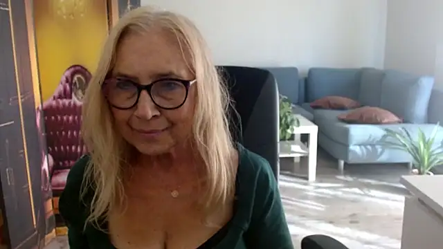 sofia xkiss online show from September 9, 1:43 pm