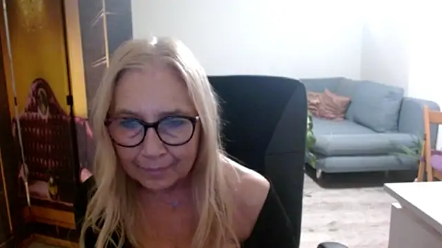 sofia xkiss online show from November 16, 2:44 pm