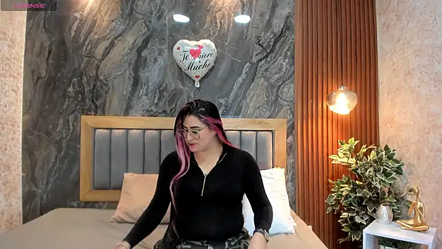 BellaPeers  online show from February 16, 11:59 am