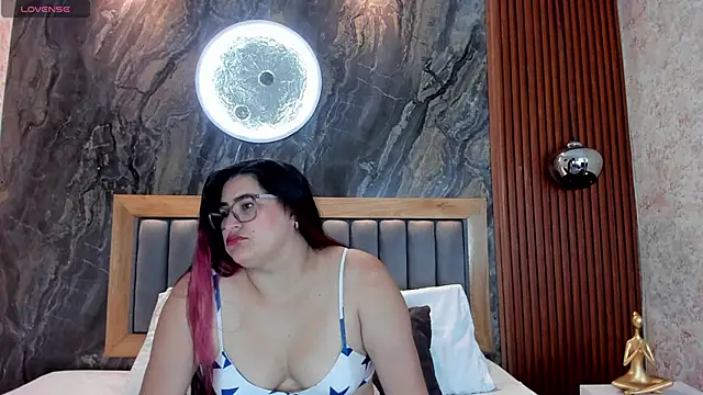 BellaPeers  online show from October 3, 12:13 pm