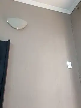 Snapshot of Shria107 chatting on February 9, 10:42 am Shria107 online show from February 9, 10:42 am