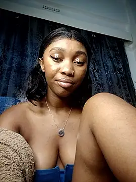 Snapshot of Shria107 chatting on November 22, 3:27 am Shria107 online show from November 22, 3:27 am