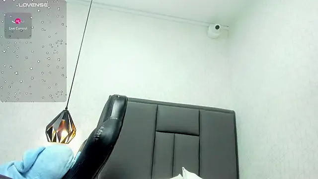 MAILYLOVE1 online show from February 4, 3:36 pm