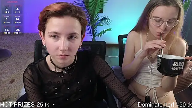 Snapshot of velvetvalkyries chatting on December 7, 8:05 pm velvetvalkyries online show from December 7, 8:05 pm