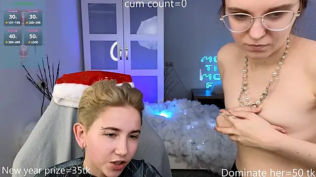 Snapshot of velvetvalkyries chatting on December 29, 8:04 pm velvetvalkyries online show from December 29, 8:04 pm