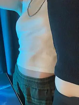 Snapshot of velvetvalkyries chatting on January 5, 11:01 pm velvetvalkyries online show from January 5, 11:01 pm