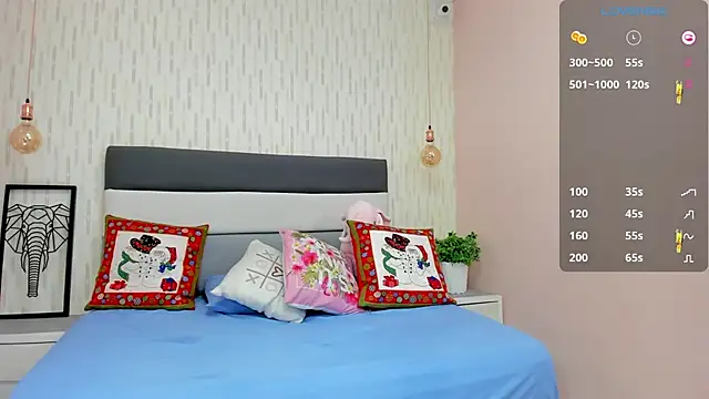 ALICESTARKK online show from December 12, 7:15 pm