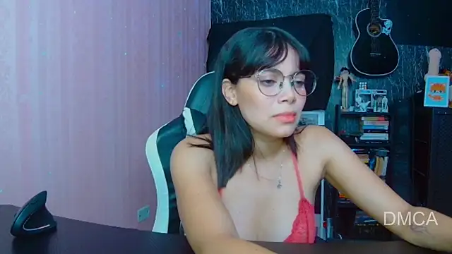 Snapshot of Drea_Foox chatting on October 1, 2:39 am Drea Foox online show from October 1, 2:39 am