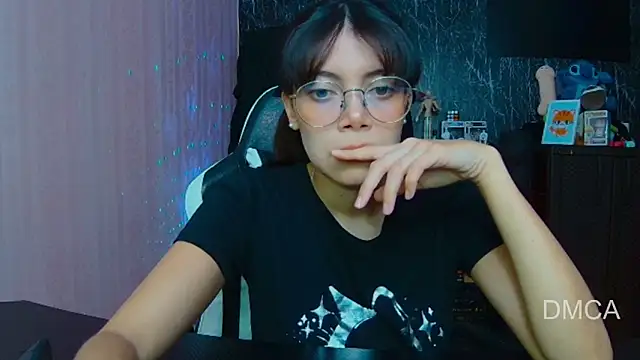 Snapshot of Drea_Foox chatting on October 16, 2:23 am Drea Foox online show from October 16, 2:23 am