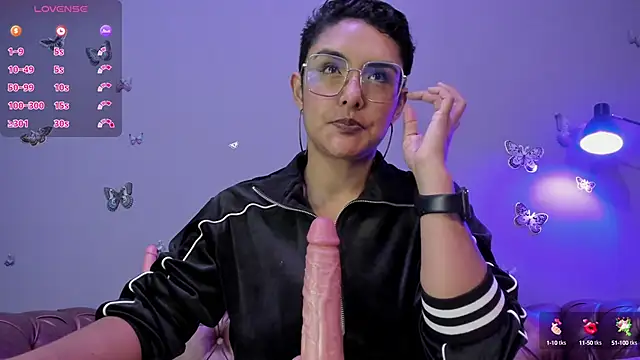 Kaira mosse online show from January 28, 11:17 am