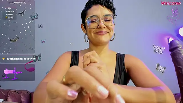 Kaira mosse online show from March 15, 2:34 pm