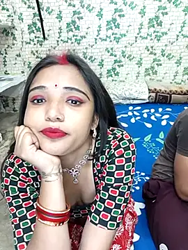 Snapshot of Dirty_couple_11 chatting on February 25, 8:36 am Dirty couple 11 online show from February 25, 8:36 am