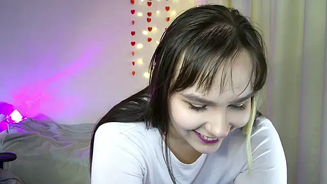 Rosie Nana online show from March 4, 5:03 pm