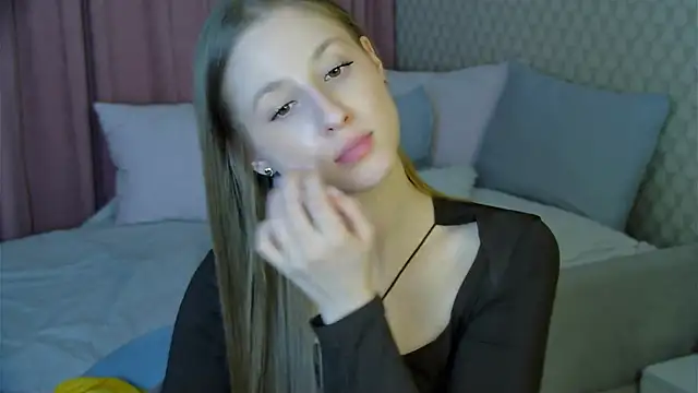 BritneyCruze online show from February 20, 8:50 am