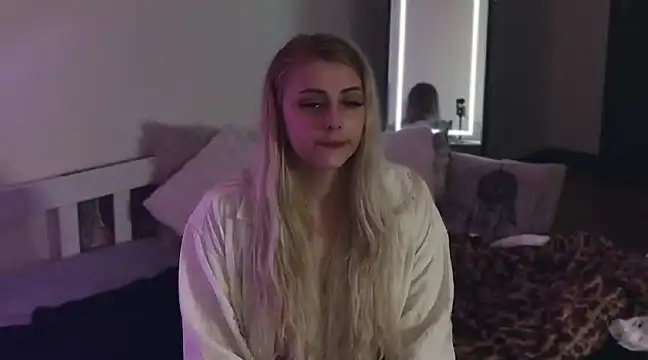 ce leste   online show from January 10, 9:10 pm