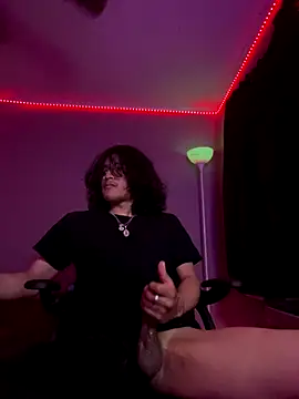 plutomf online show from November 18, 1:00 am