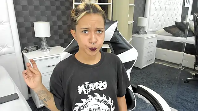 rave connor online show from January 27, 7:13 pm