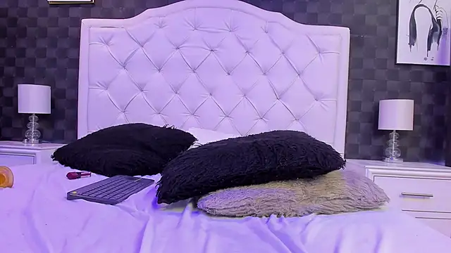 rave connor online show from February 13, 11:15 pm