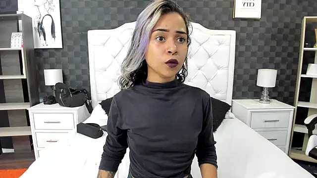 rave connor online show from February 24, 7:19 pm