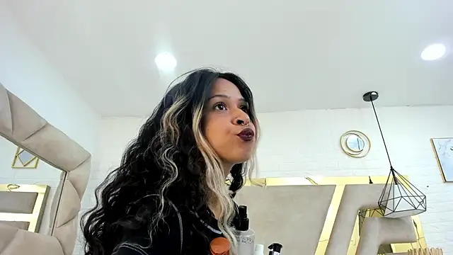 rave connor online show from October 6, 6:49 pm