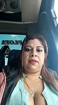 Laura-Hernandez online show from February 1, 3:39 pm