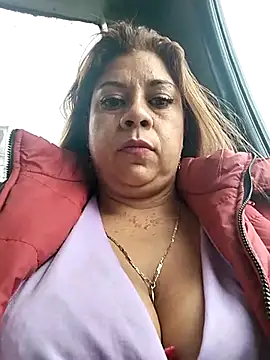 Laura-Hernandez online show from February 17, 10:14 pm