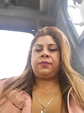 Laura-Hernandez online show from March 5, 10:43 pm