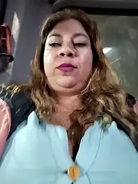 Laura-Hernandez online show from March 15, 3:59 pm