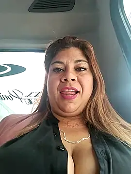 Laura-Hernandez online show from March 18, 3:31 pm