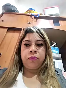 Laura-Hernandez online show from September 20, 3:02 pm