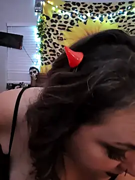 GoddessNikolia online show from November 1, 2:46 am