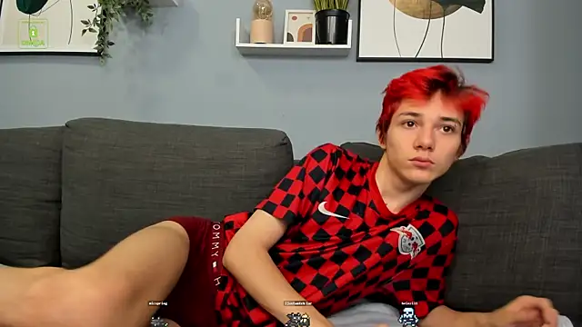 Viego Pattel online show from December 15, 9:31 pm