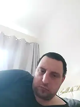 Snapshot of HE-M123 chatting on December 11, 10:36 am HE-M123 online show from December 11, 10:36 am