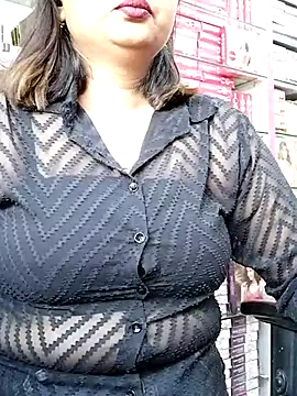 Snapshot of QueenHaryana chatting on March 22, 9:02 am QueenHaryana online show from March 22, 9:02 am