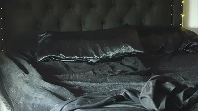 Snapshot of Sexofernandez24 chatting on February 3, 4:10 pm Sexofernandez24 online show from February 3, 4:10 pm