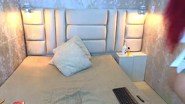 EdnaJarath online show from February 1, 3:41 am