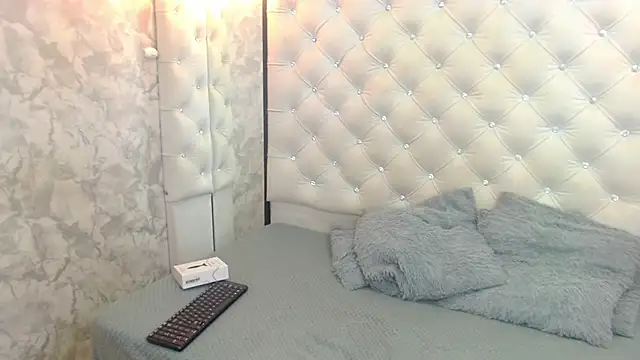 EdnaJarath online show from March 3, 2:47 am