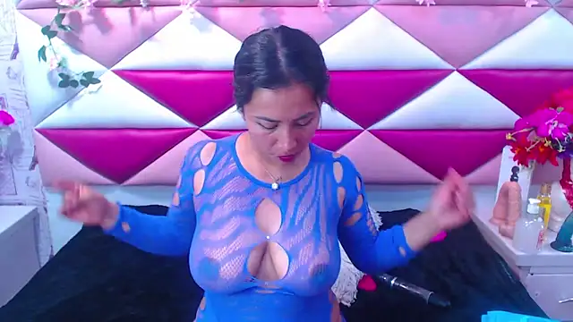 SalmaSantos online show from February 23, 6:07 am