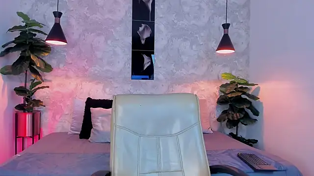 Regan   online show from October 14, 3:40 am