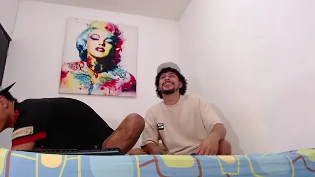 enjoy vibes online show from December 3, 10:46 am