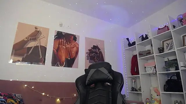 catalinapalencia online show from February 15, 8:22 pm