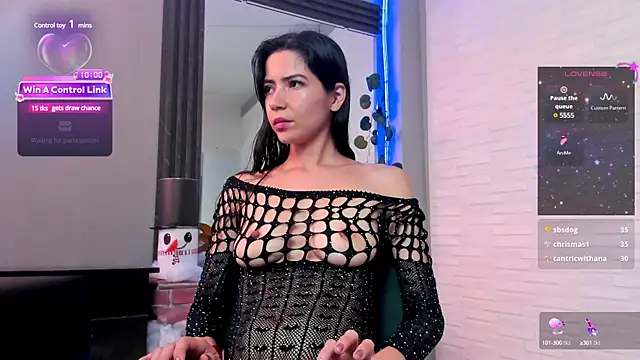 Snapshot of sweetieandjuicyy chatting on January 8, 5:59 pm sweetieandjuicyy online show from January 8, 5:59 pm